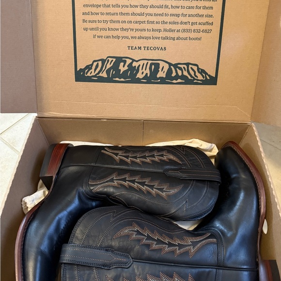 Black Leather Tecovas Western Boots with Brown Stitching